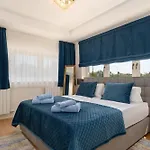 Luxury Lionea In For 10 People With Sea View & Private Pool فيلة بوريتش
