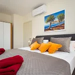 فيلة Luxury Lionea In For 10 People With Sea View & Private Pool