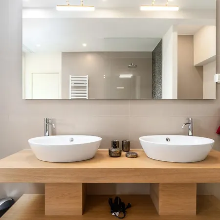 Luxury Lionea In For 10 People With Sea View & Private Pool