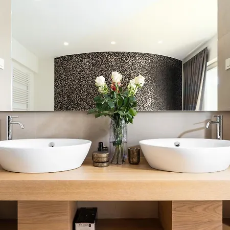 Luxury Lionea In For 10 People With Sea View & Private Pool *