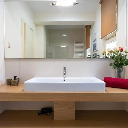 빌라 Luxury Lionea In For 10 People With Sea View & Private Pool 포레치