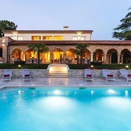 فيلة Luxury Lionea In For 10 People With Sea View & Private Pool بوريتش