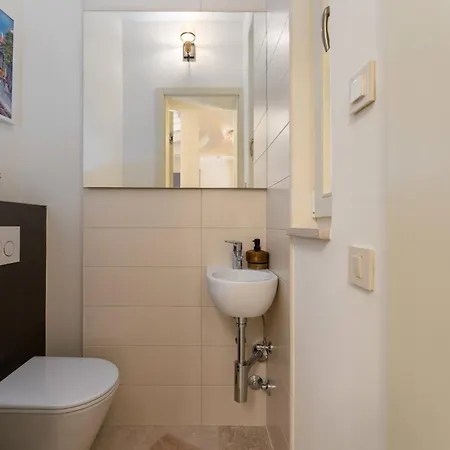 Luxury Lionea In For 10 People With Sea View & Private Pool וילה *