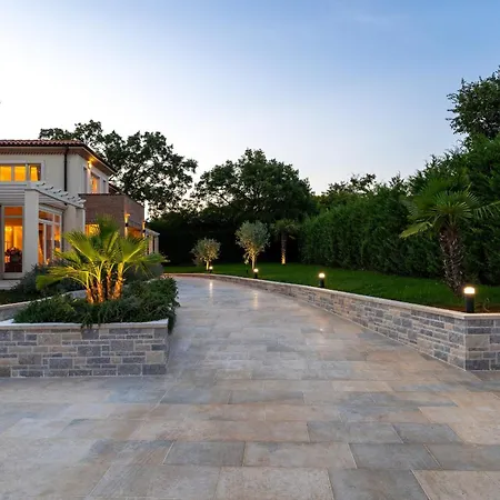 וילה Luxury Lionea In For 10 People With Sea View & Private Pool פורץ