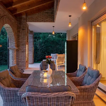 Luxury Lionea In For 10 People With Sea View & Private Pool * بوريتش