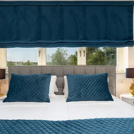 Luxury Lionea In For 10 People With Sea View & Private Pool