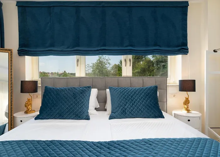 Luxury Lionea In For 10 People With Sea View & Private Pool