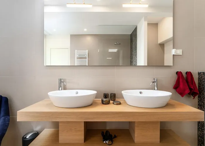 Luxury Lionea In For 10 People With Sea View & Private Pool