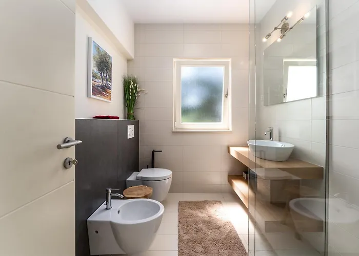 Luxury Lionea In For 10 People With Sea View & Private Pool Vila